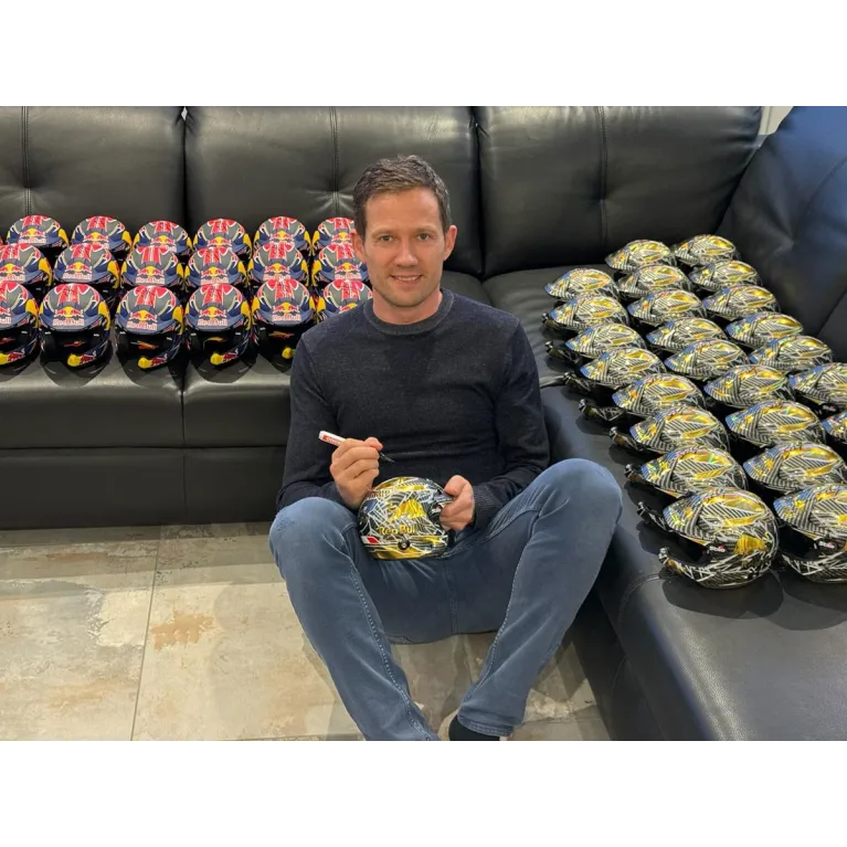 Mini casque STILO de Sébastien OGIER - 2021 Edition spéciale Gold