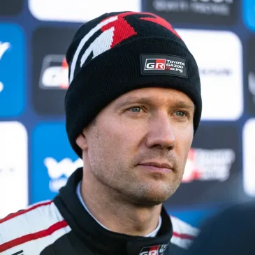 Bonnet TOYOTA GAZOO Racing avec pompom - Ogier